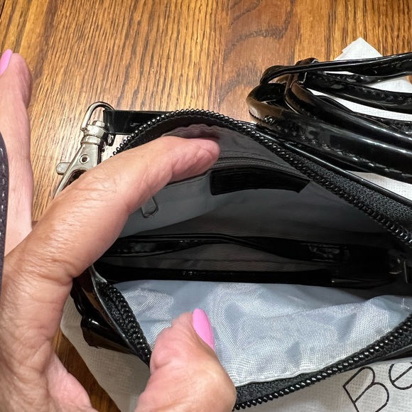 Black Patent Leather Beijo Wallet - Picture 3 of 5